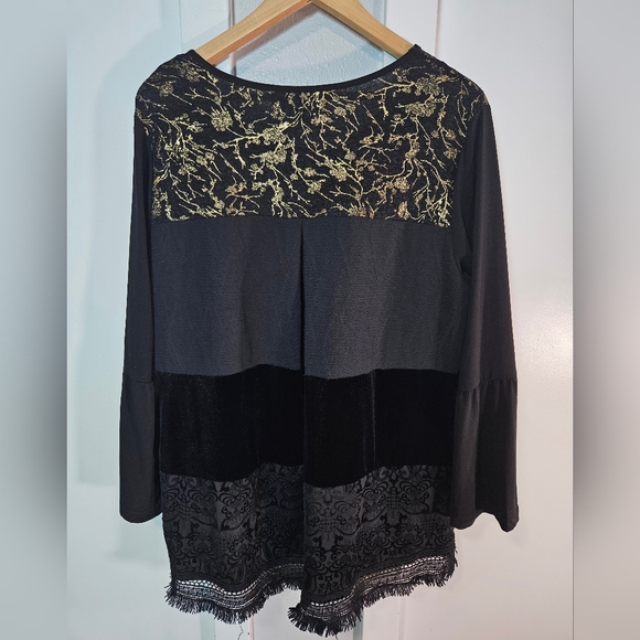 Calessa Black Gold Floral Velvet Lace Hem Tunic Top L - Picture 6 of 8